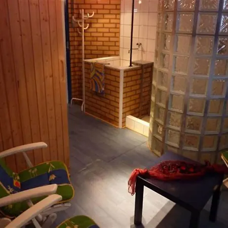 Cosy With Sauna, Terrace بيت للعطل